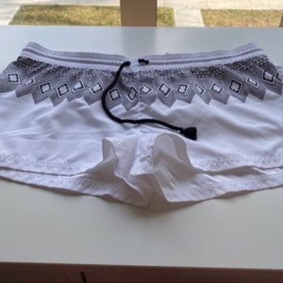 Bundle 2 Large Shorts - Picture 4 of 4